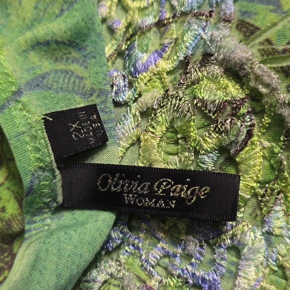 (D) Olivia Page Floral Lace Trim Top - Green - Picture 7 of 8